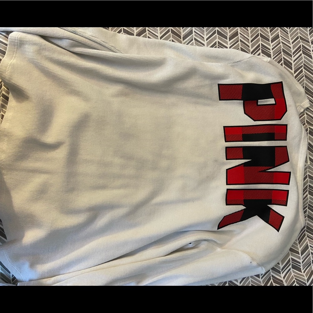 knit material size XL PINK t shirt .